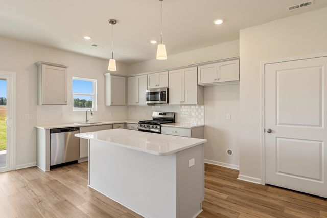 2324 Mill Loop, Spartanburg, SC 29301