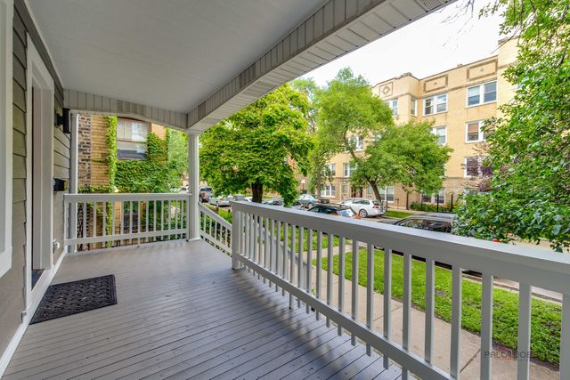 3105 W Leland Avenue, Chicago, IL 60625