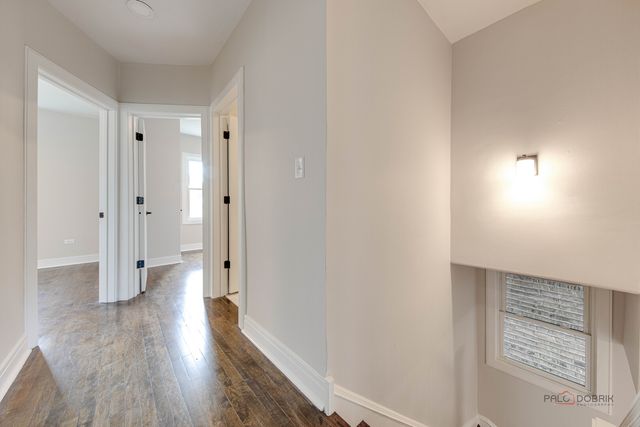 3105 W Leland Avenue, Chicago, IL 60625
