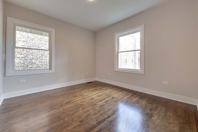 3105 W Leland Avenue, Chicago, IL 60625