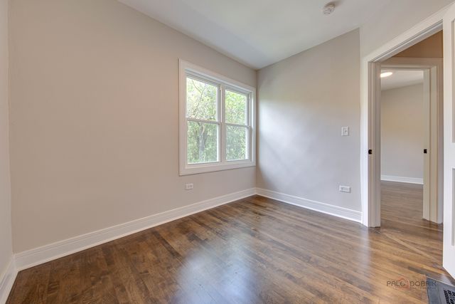 3105 W Leland Avenue, Chicago, IL 60625