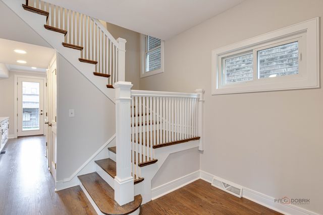 3105 W Leland Avenue, Chicago, IL 60625