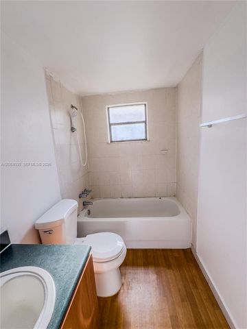 4071 N Dixie Highway 11, Oakland Park, FL 33334