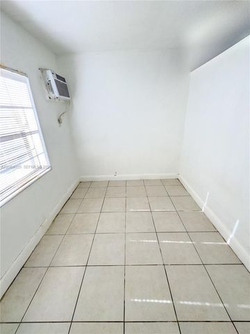 4071 N Dixie Highway 11, Oakland Park, FL 33334