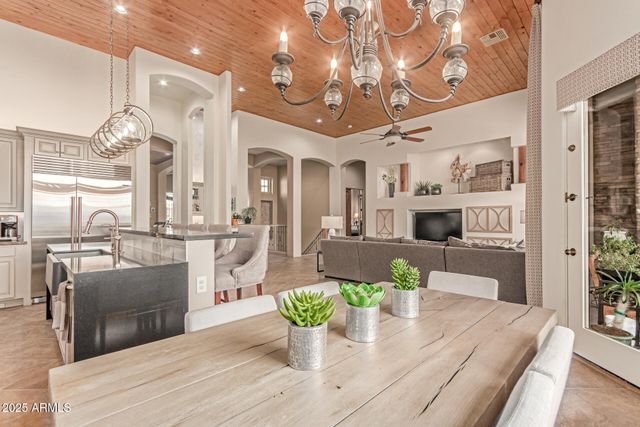 4317 N BRIGHTON Circle, Mesa, AZ 85207