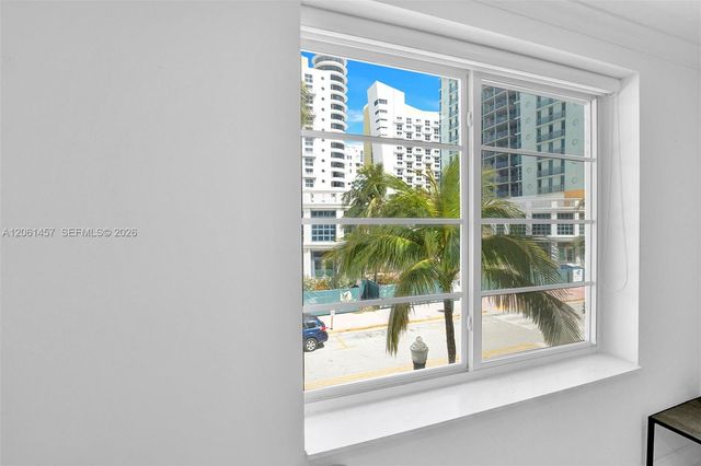 1460 Ocean Dr 305, Miami Beach, FL 33139