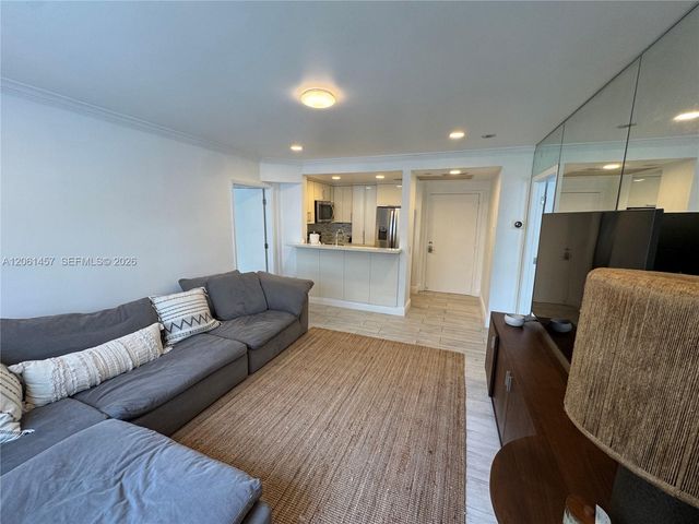1460 Ocean Dr 305, Miami Beach, FL 33139