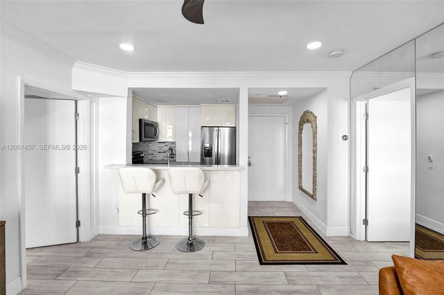 1460 Ocean Dr 305, Miami Beach, FL 33139