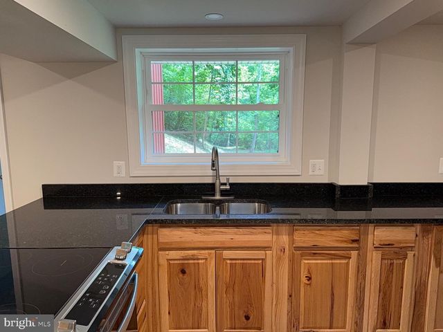18 BOLTON BRANCH LN, Huntly, VA 22640
