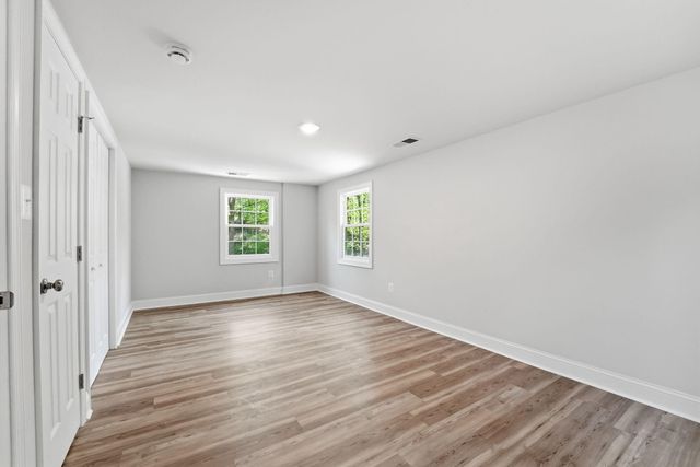 18 BOLTON BRANCH LN, Huntly, VA 22640