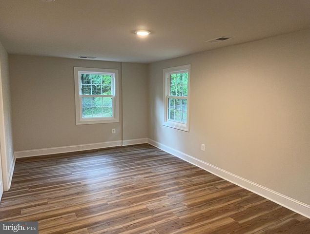 18 BOLTON BRANCH LN, Huntly, VA 22640