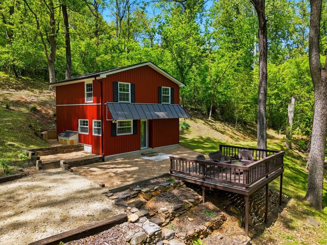 18 BOLTON BRANCH LN, Huntly, VA 22640
