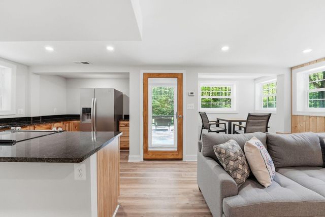 18 BOLTON BRANCH LN, Huntly, VA 22640