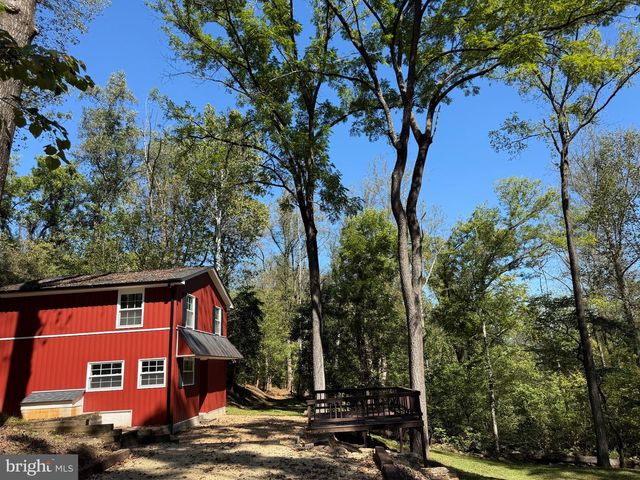18 BOLTON BRANCH LN, Huntly, VA 22640