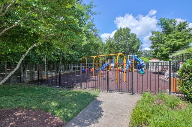 429 Waterbrook Dr, Mount Juliet, TN 37122