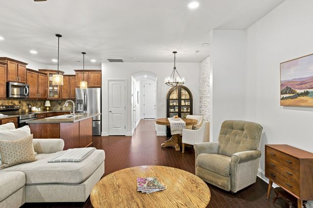 429 Waterbrook Dr, Mount Juliet, TN 37122