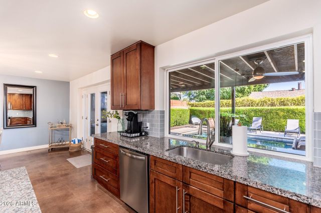 8426 E BONITA Drive, Scottsdale, AZ 85250