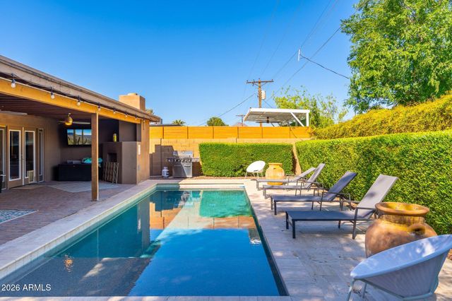 8426 E BONITA Drive, Scottsdale, AZ 85250