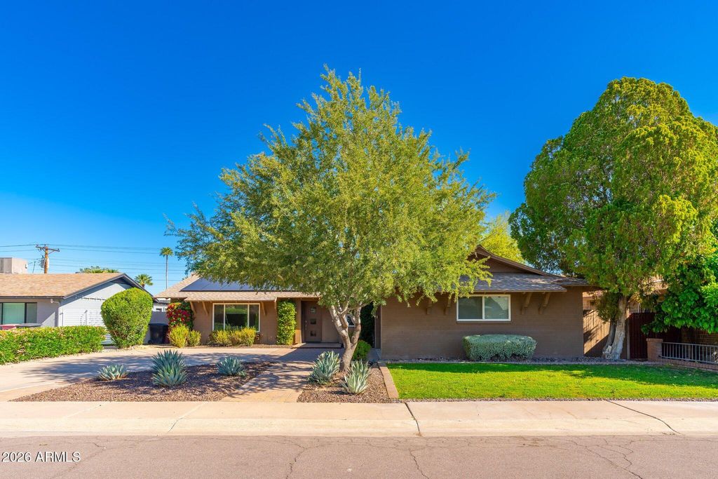 8426 E BONITA Drive, Scottsdale, AZ 85250