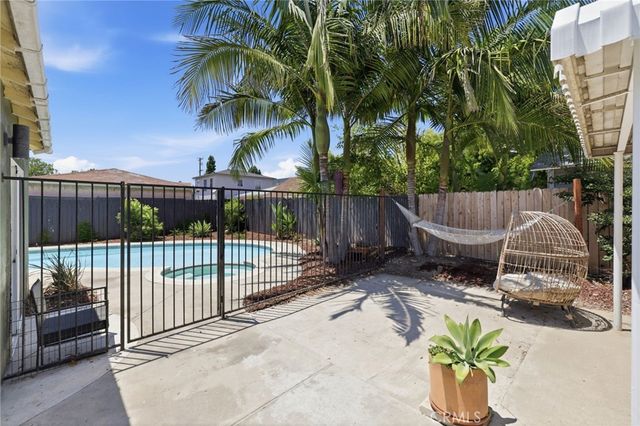 535 Nebraska, Long Beach, CA 90802