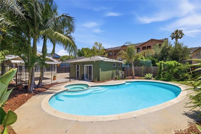 535 Nebraska, Long Beach, CA 90802