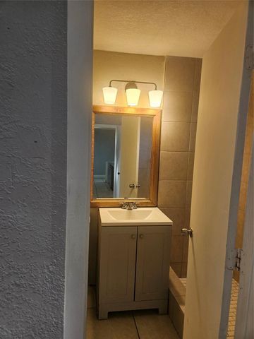 5602 Jefferson Street, Hollywood, FL 33023