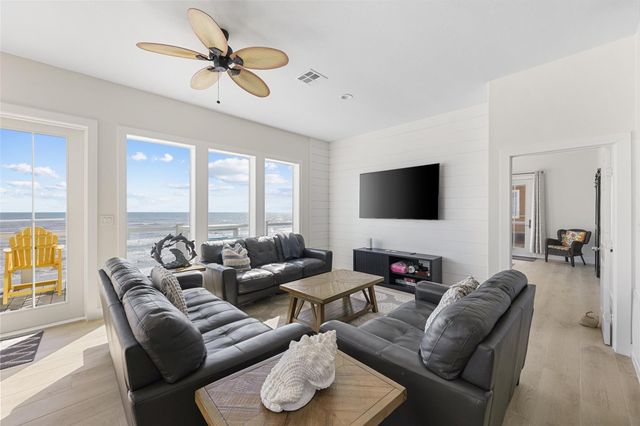 11851 Sunbather Lane, Galveston, TX 77554