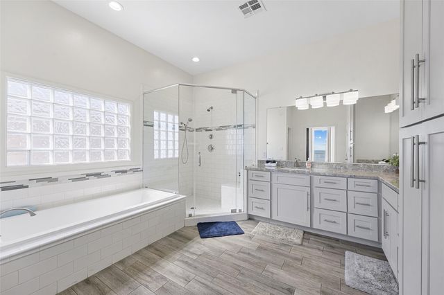 11851 Sunbather Lane, Galveston, TX 77554
