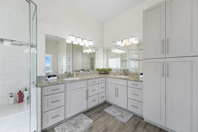 11851 Sunbather Lane, Galveston, TX 77554