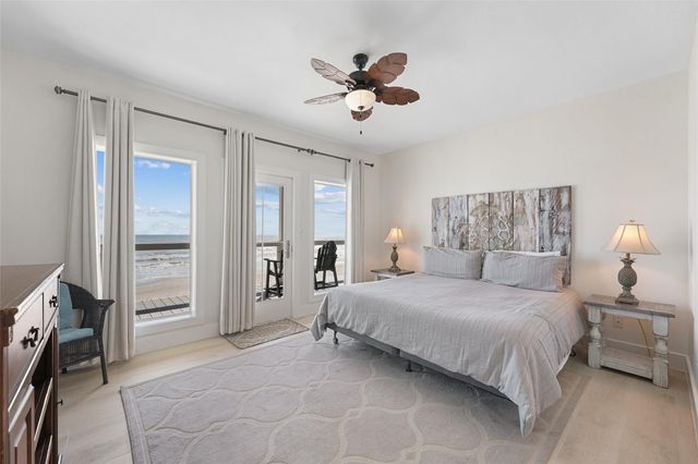 11851 Sunbather Lane, Galveston, TX 77554