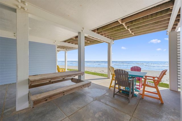 11851 Sunbather Lane, Galveston, TX 77554
