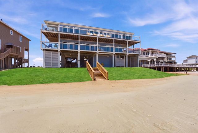 11851 Sunbather Lane, Galveston, TX 77554