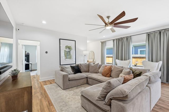 2408 Garden Drive, Dallas, TX 75215