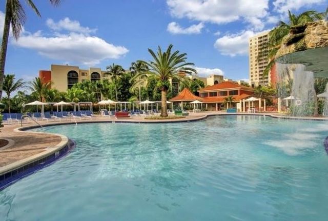 9517 Fontainebleau Boulevard 531-405, Miami, FL 33172