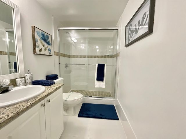 9517 Fontainebleau Boulevard 531-405, Miami, FL 33172