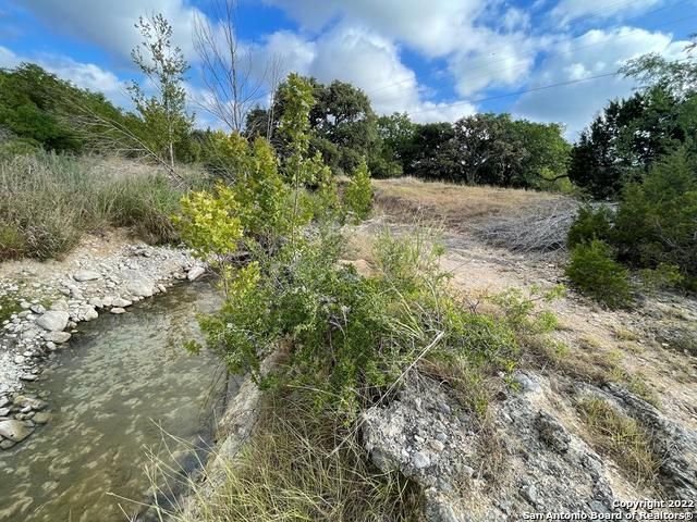 326 Rocky Creek Rd, Medina, TX 78055