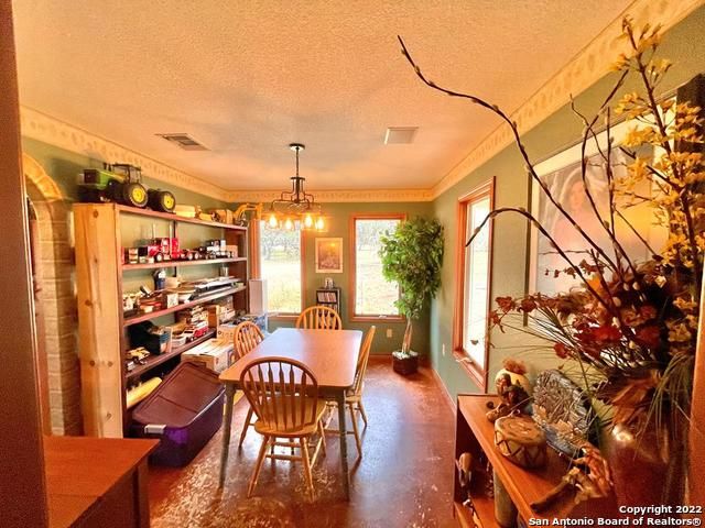 326 Rocky Creek Rd, Medina, TX 78055