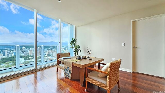 1288 Kapiolani Boulevard I-PH9, Honolulu, HI 96814