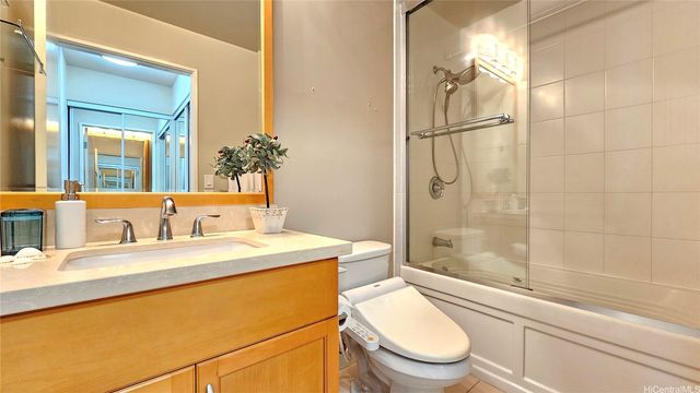 1288 Kapiolani Boulevard I-PH9, Honolulu, HI 96814