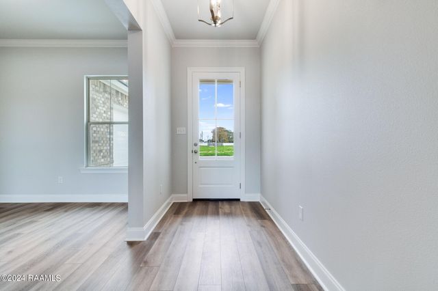 302 Sweet Harvest Road, Youngsville, LA 70592