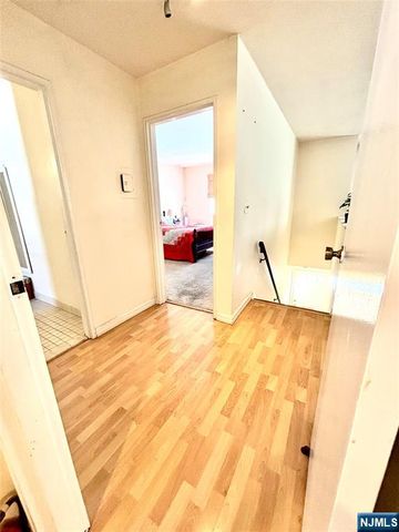 470 Valley Road C003A, Montclair, NJ 07043