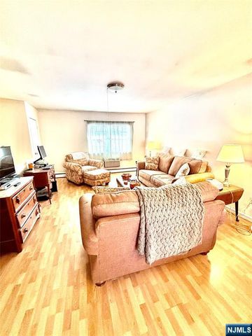 470 Valley Road C003A, Montclair, NJ 07043