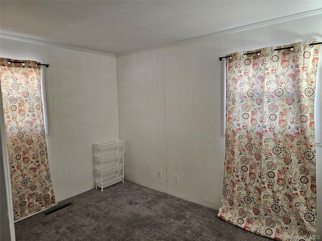 22 Van Wyck Drive, Poughkeepsie, NY 12601