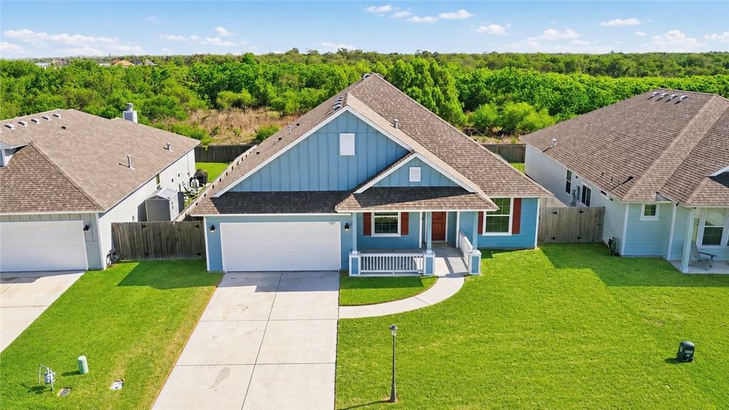 157 Shady Terrace, Rockport, TX 78382 — photo 2