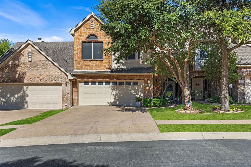 370 Greathouse Village, Decatur, TX 76234 — exterior