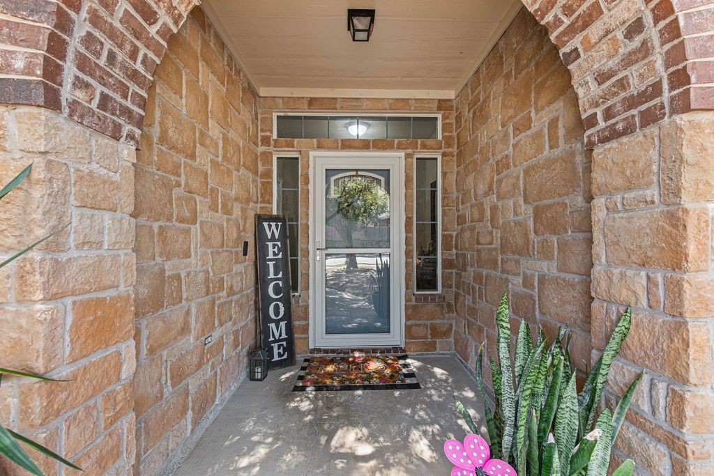 370 Greathouse Village, Decatur, TX 76234 — photo 4