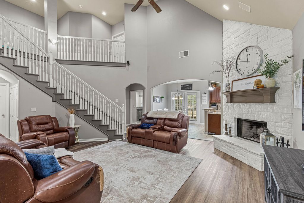 370 Greathouse Village, Decatur, TX 76234 — photo 5