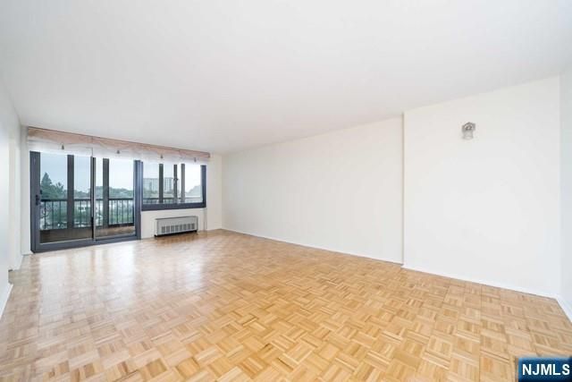 200 Winston Drive 401, Cliffside Park, NJ 07010