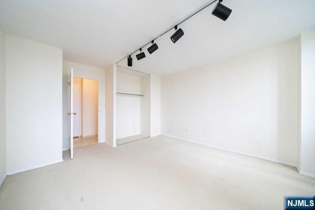 200 Winston Drive 401, Cliffside Park, NJ 07010