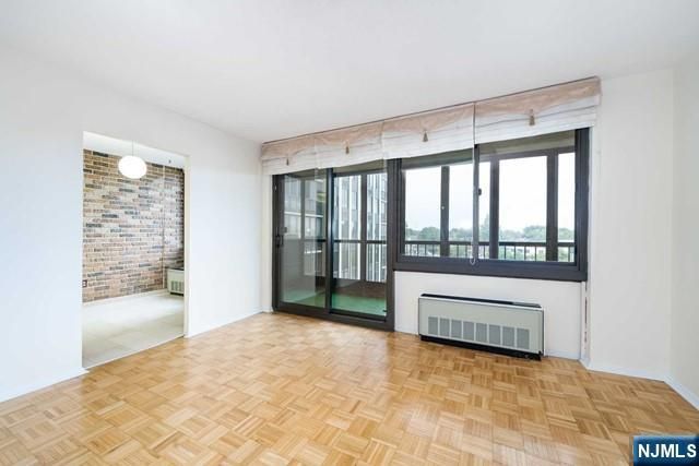 200 Winston Drive 401, Cliffside Park, NJ 07010